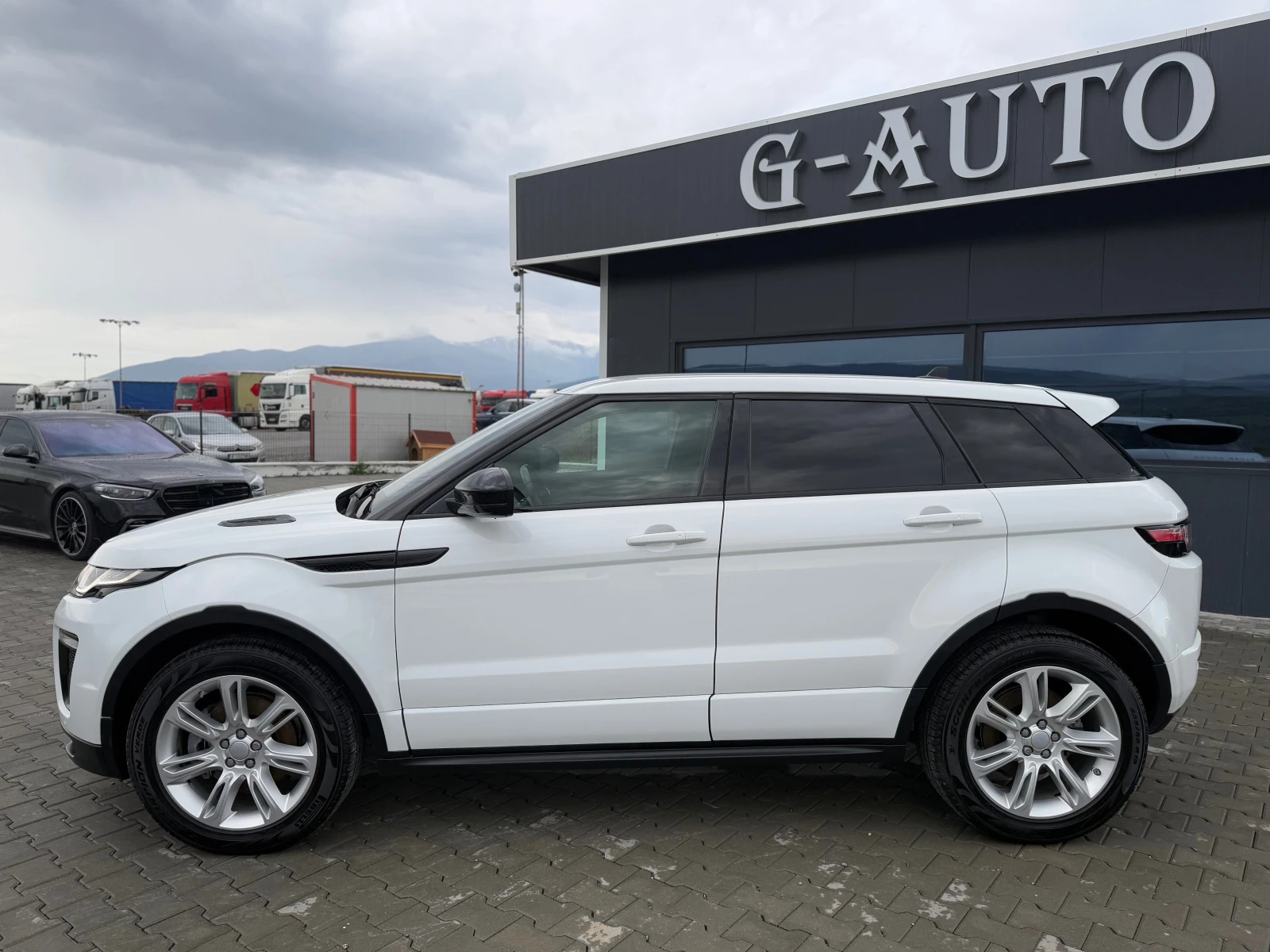 Land Rover Range Rover Evoque 2.0T4d - изображение 8