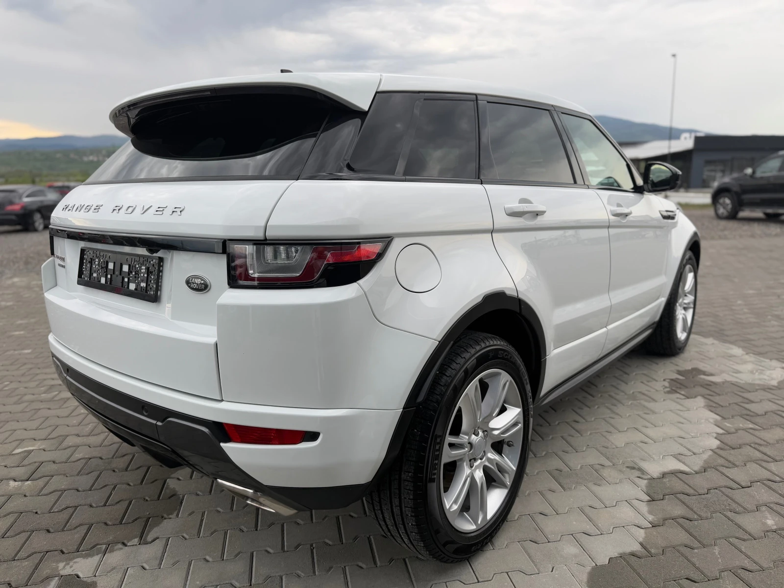 Land Rover Range Rover Evoque 2.0T4d - изображение 5