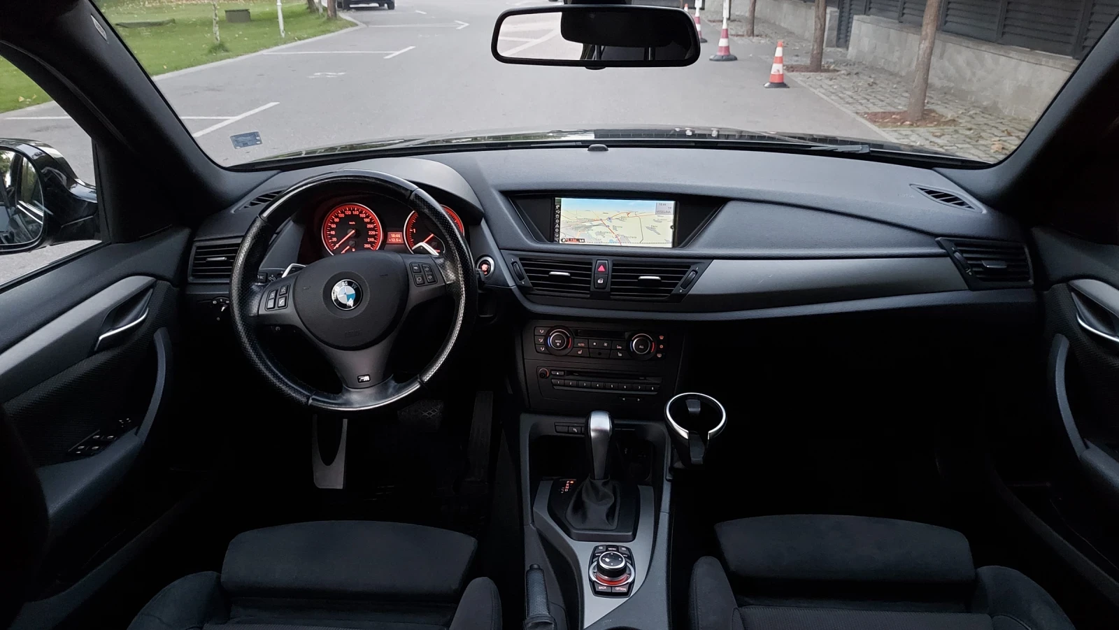 BMW X1 2.3d M-пакет - изображение 9
