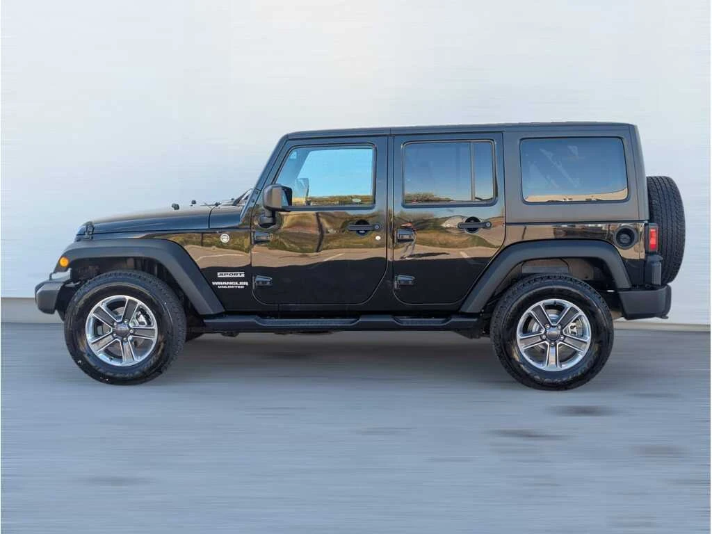 Jeep Wrangler UNLIMITED 6SpeedManual/HardTop/4x4/18 inch Alloy/4 - изображение 3