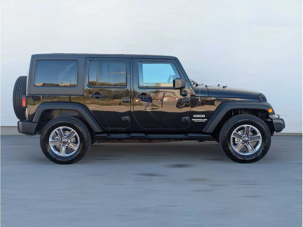 Jeep Wrangler UNLIMITED 6SpeedManual/HardTop/4x4/18 inch Alloy/4 - изображение 2