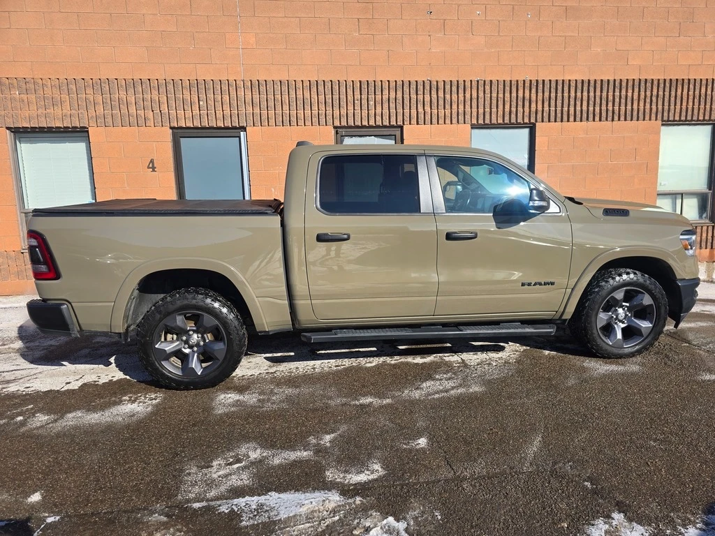 Dodge RAM 1500 * Big Horn 4x4 Crew Cab 5'7 Box* Aвтокредит* C - изображение 4