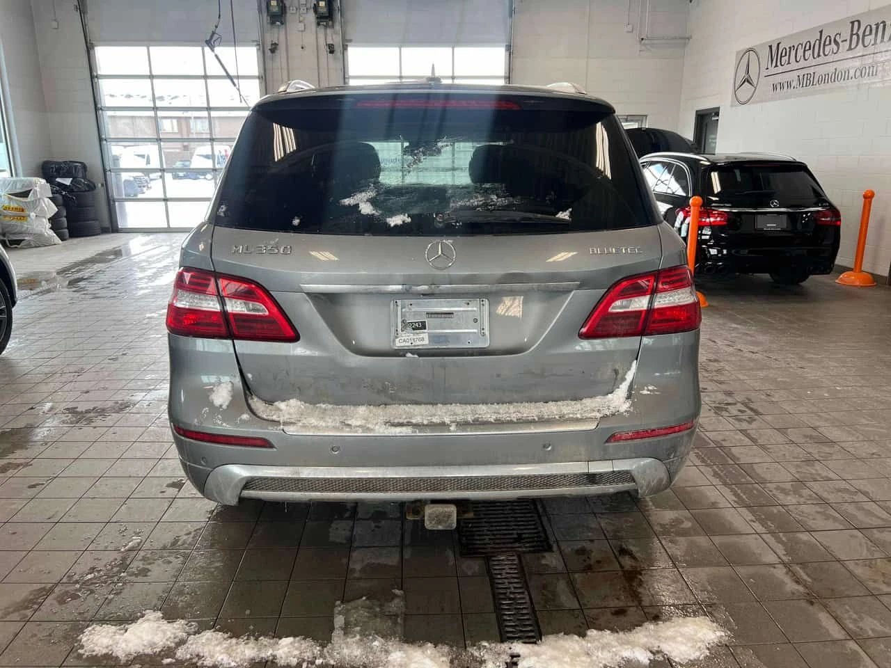 Mercedes-Benz ML 350 * BlueTEC * ПАНОРАМА* ПОДГРЕВИ* KEYLESS* , снимка 4 - Автомобили и джипове - 53748706