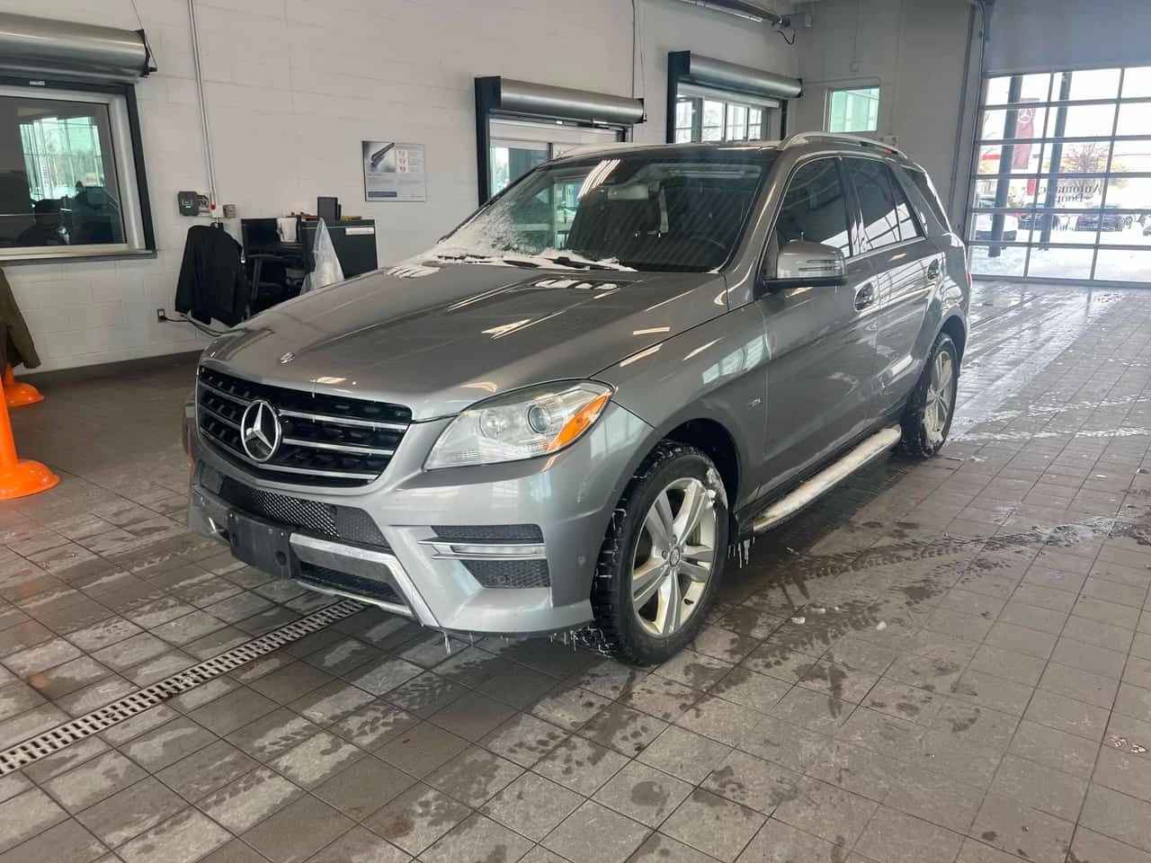 Mercedes-Benz ML 350 * BlueTEC * ПАНОРАМА* ПОДГРЕВИ* KEYLESS* , снимка 11 - Автомобили и джипове - 53748706