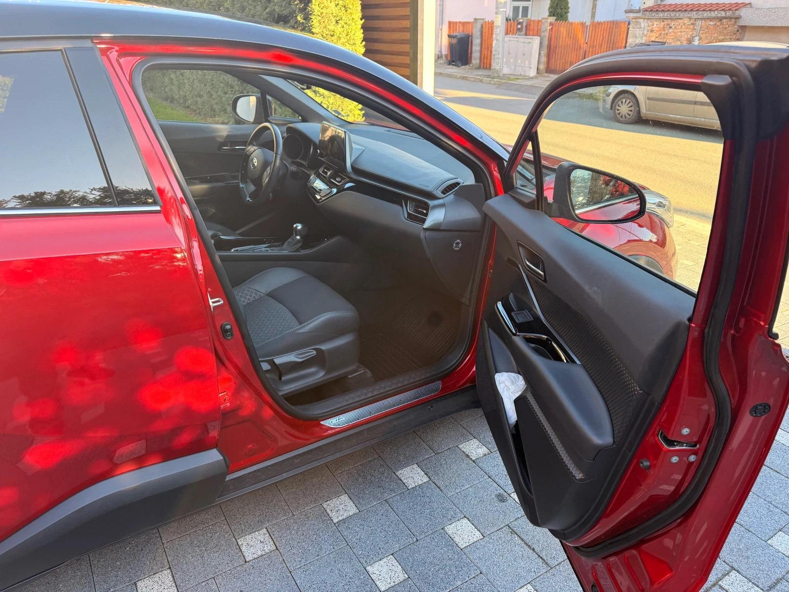 Toyota C-HR 2.0 - изображение 8