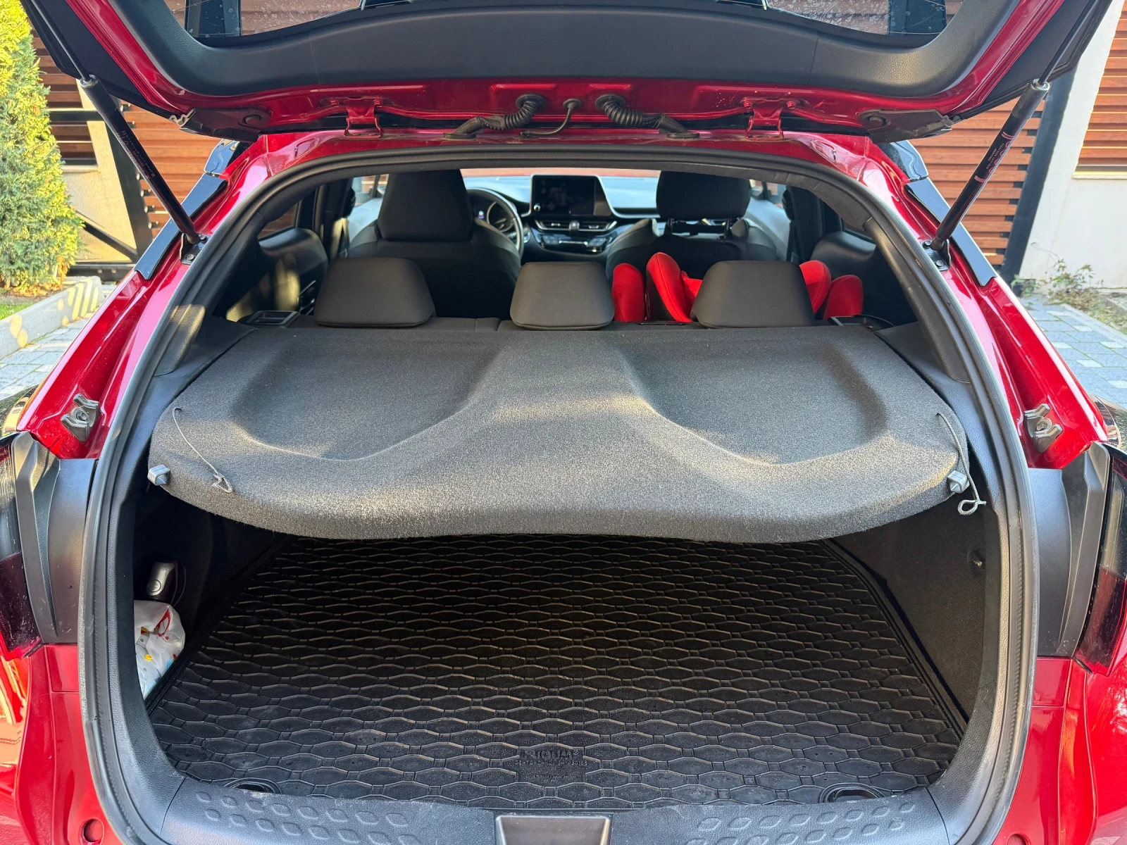 Toyota C-HR 2.0, снимка 14 - Автомобили и джипове - 53788183