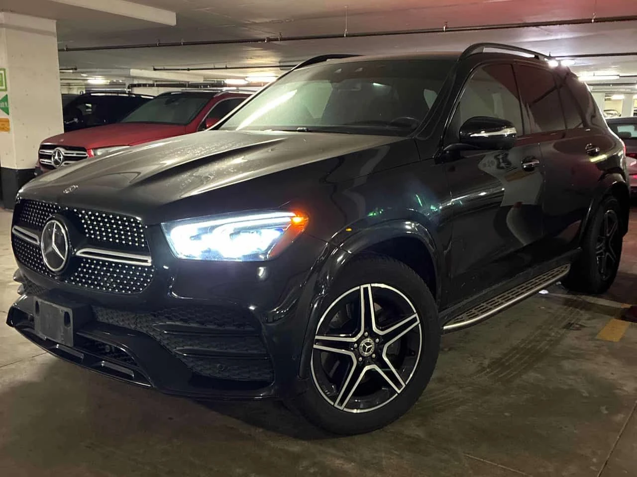 Mercedes-Benz GLE 350 / DISTRONIC / 360 /BURMESTER / LED /PANO , снимка 2 - Автомобили и джипове - 54127501