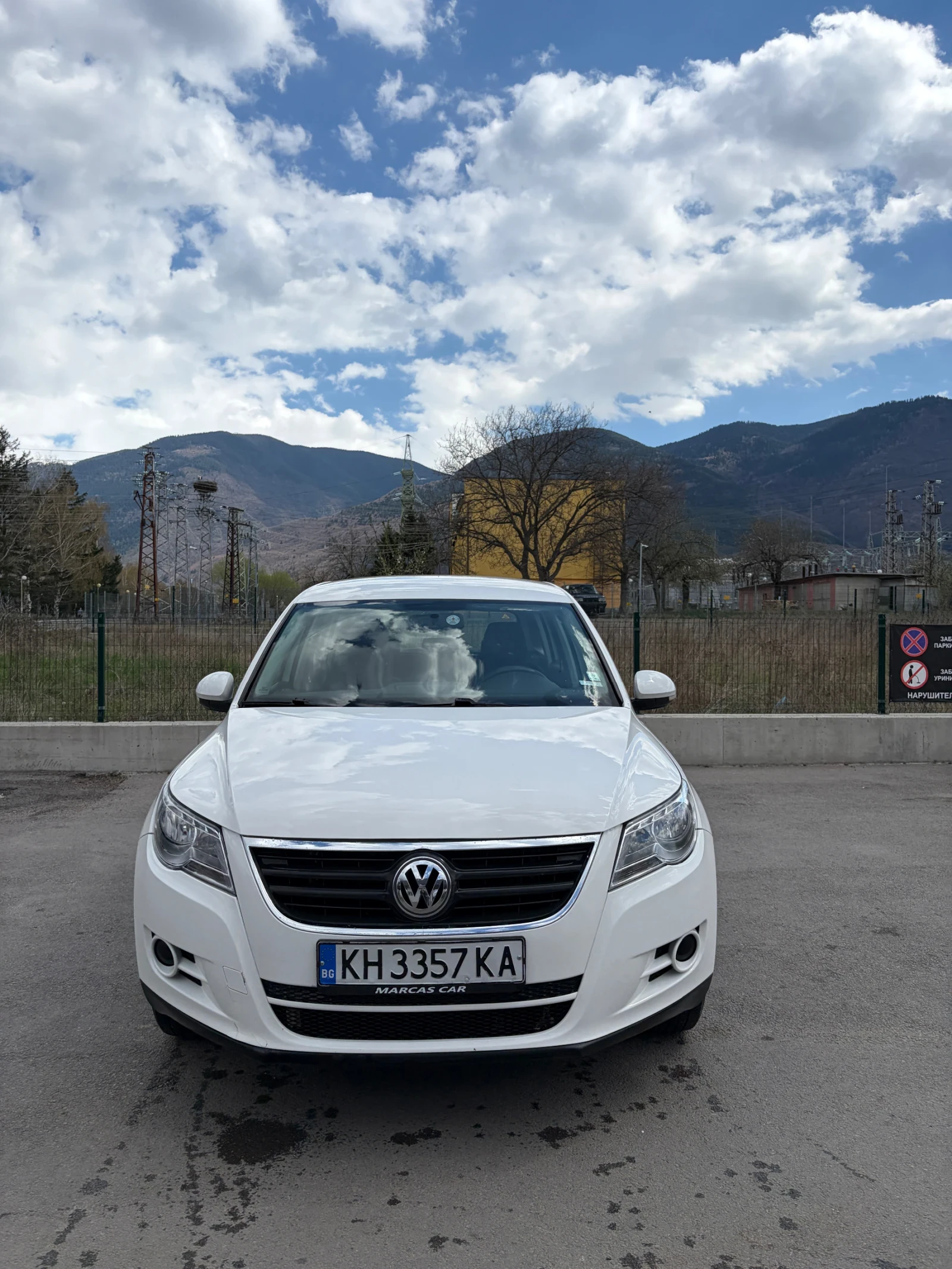 VW Tiguan Бензин/Газ, снимка 2 - Автомобили и джипове - 54128474