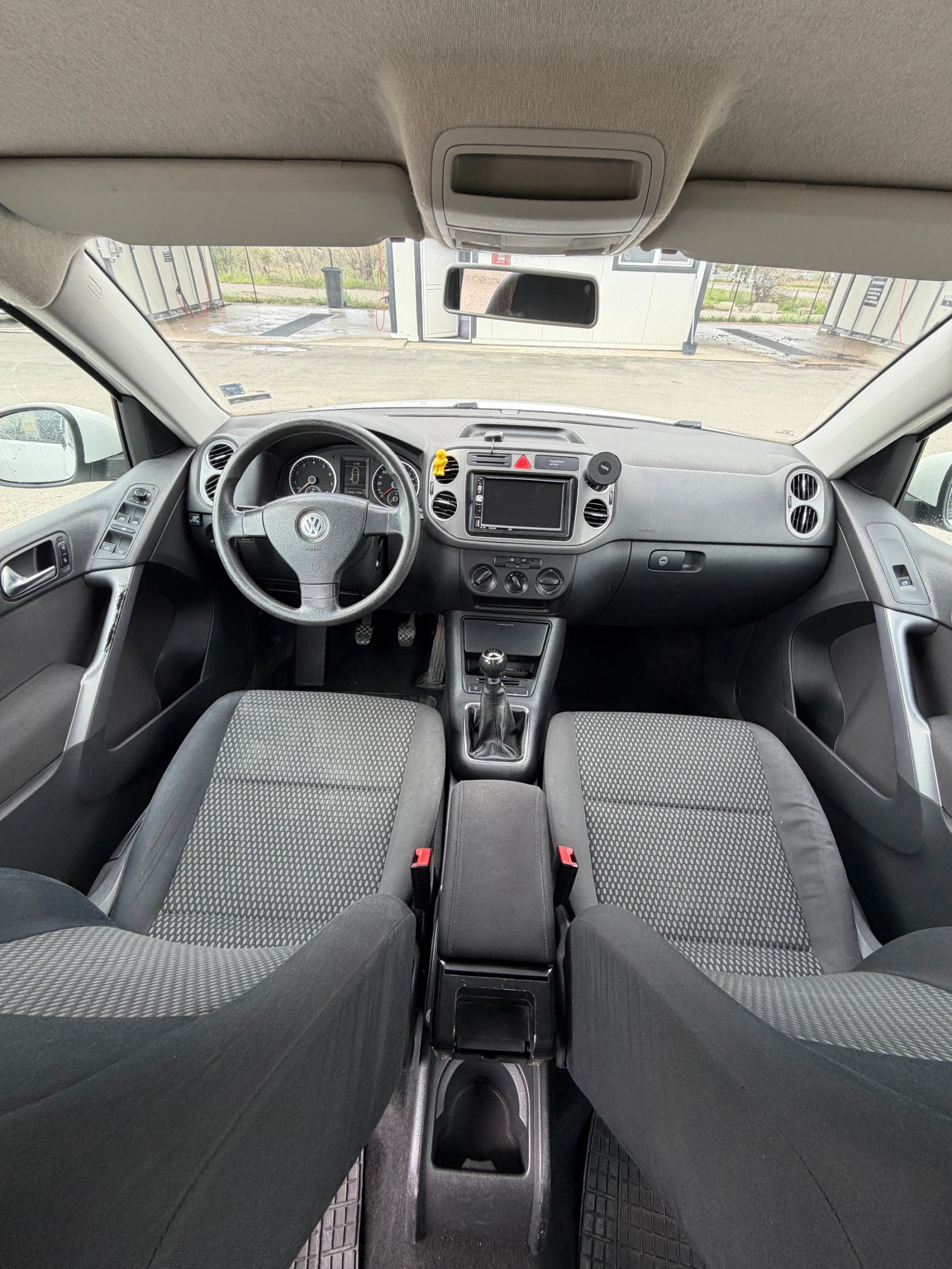 VW Tiguan Бензин/Газ, снимка 10 - Автомобили и джипове - 54128474