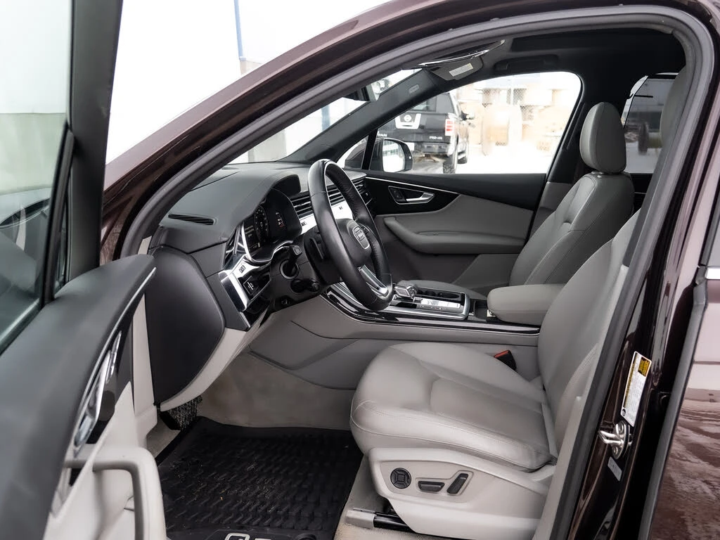 Audi Q7 TECHNIK 55 TFSI| MATRIX| DISTR| BOSE| PANO| 360| Щ, снимка 9 - Автомобили и джипове - 54373061