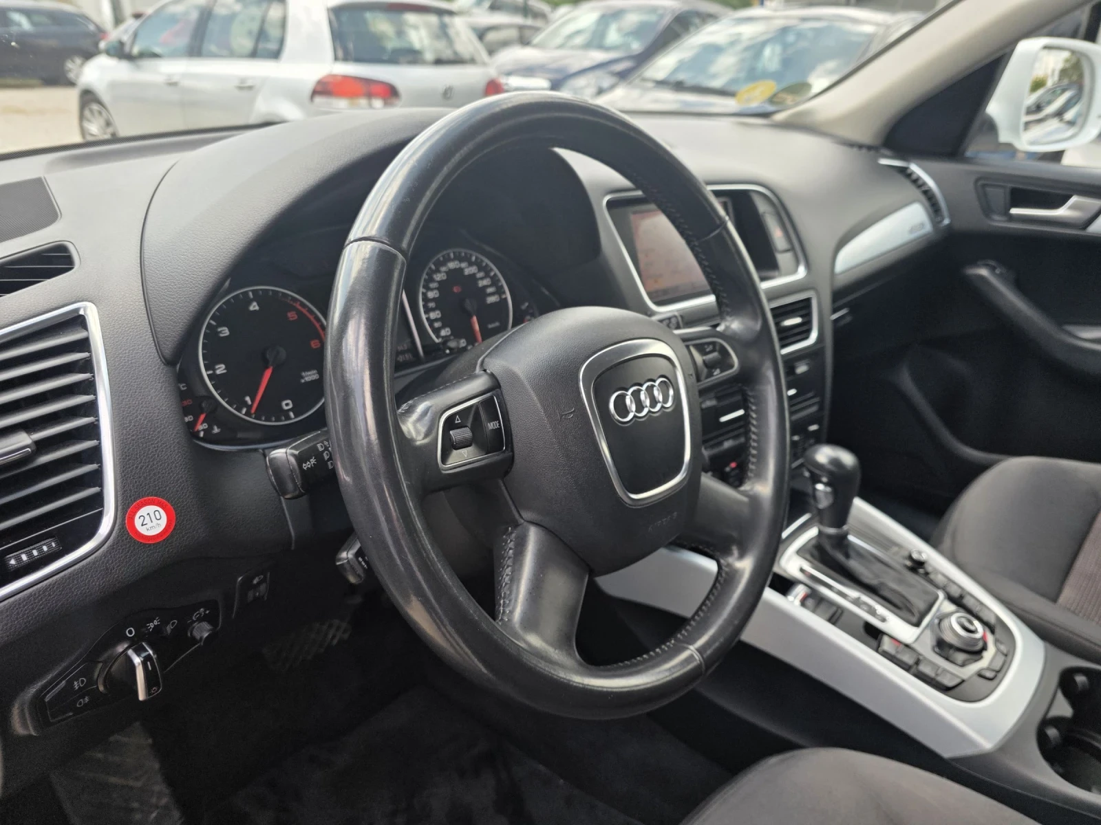 Audi Q5 2.0 TDI QUATRO, снимка 12 - Автомобили и джипове - 54631593