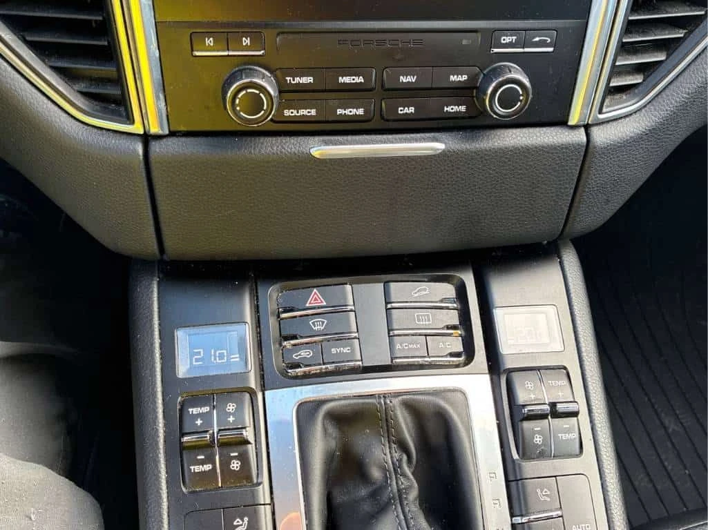 Porsche Macan * S * ПОДГРЕВ * ПАНОРАМА * ПАМЕТ * , снимка 8 - Автомобили и джипове - 54723744