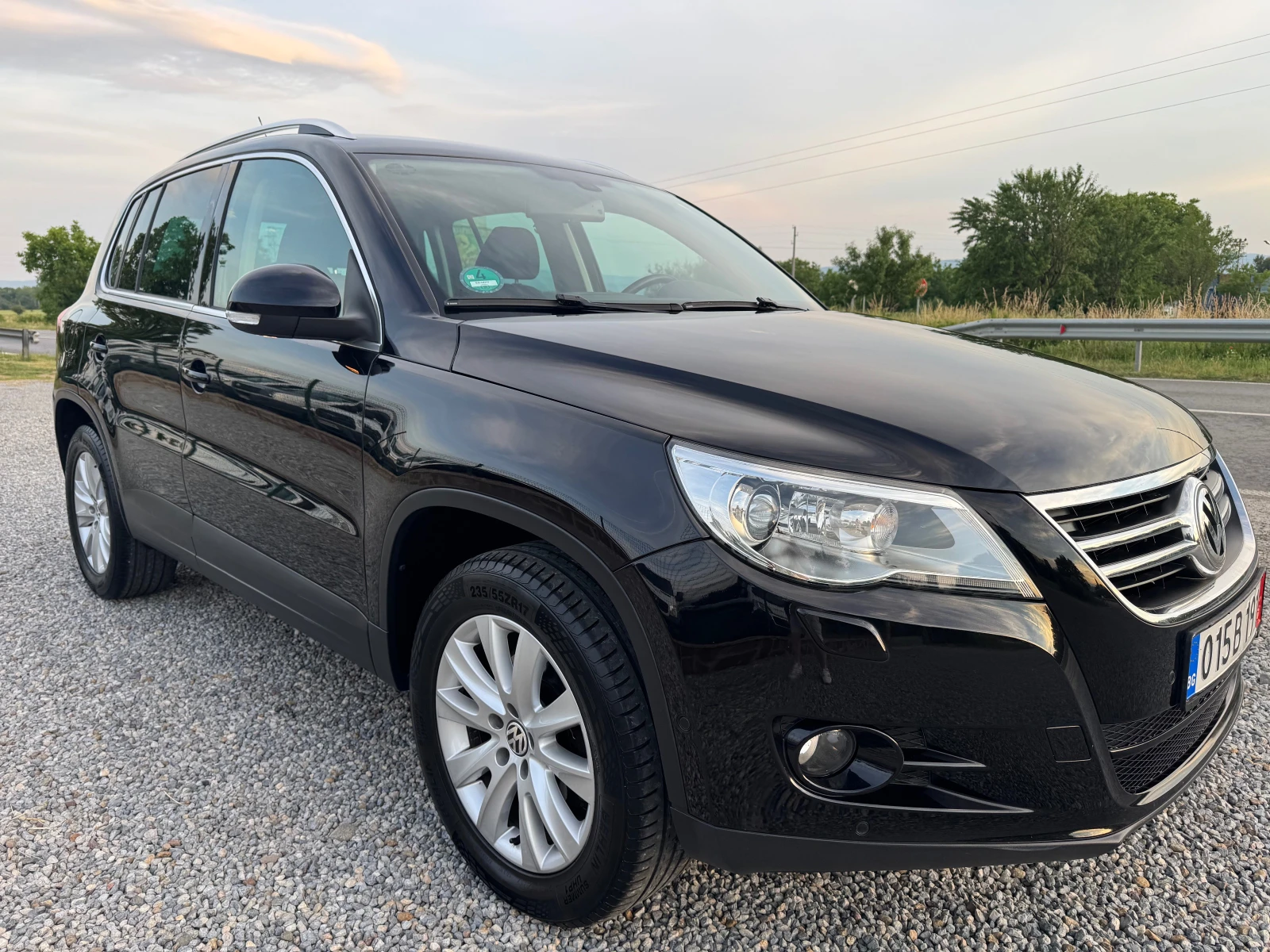 VW Tiguan 2.0TDI* 4x4* Navi* Facelift* Kamera* Germany* , снимка 9 - Автомобили и джипове - 54874412