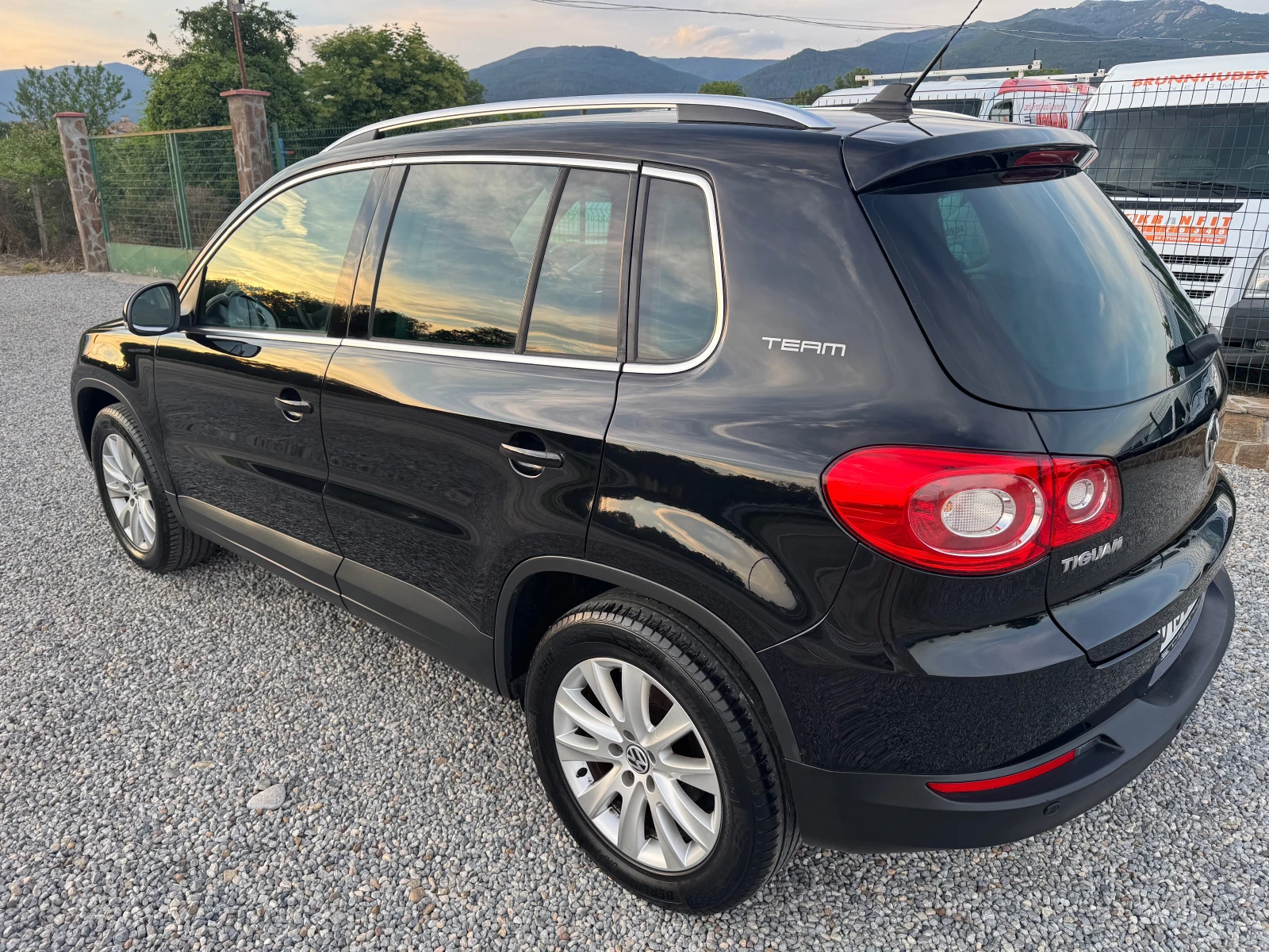VW Tiguan 2.0TDI* 4x4* Navi* Facelift* Kamera* Germany* , снимка 7 - Автомобили и джипове - 54874412