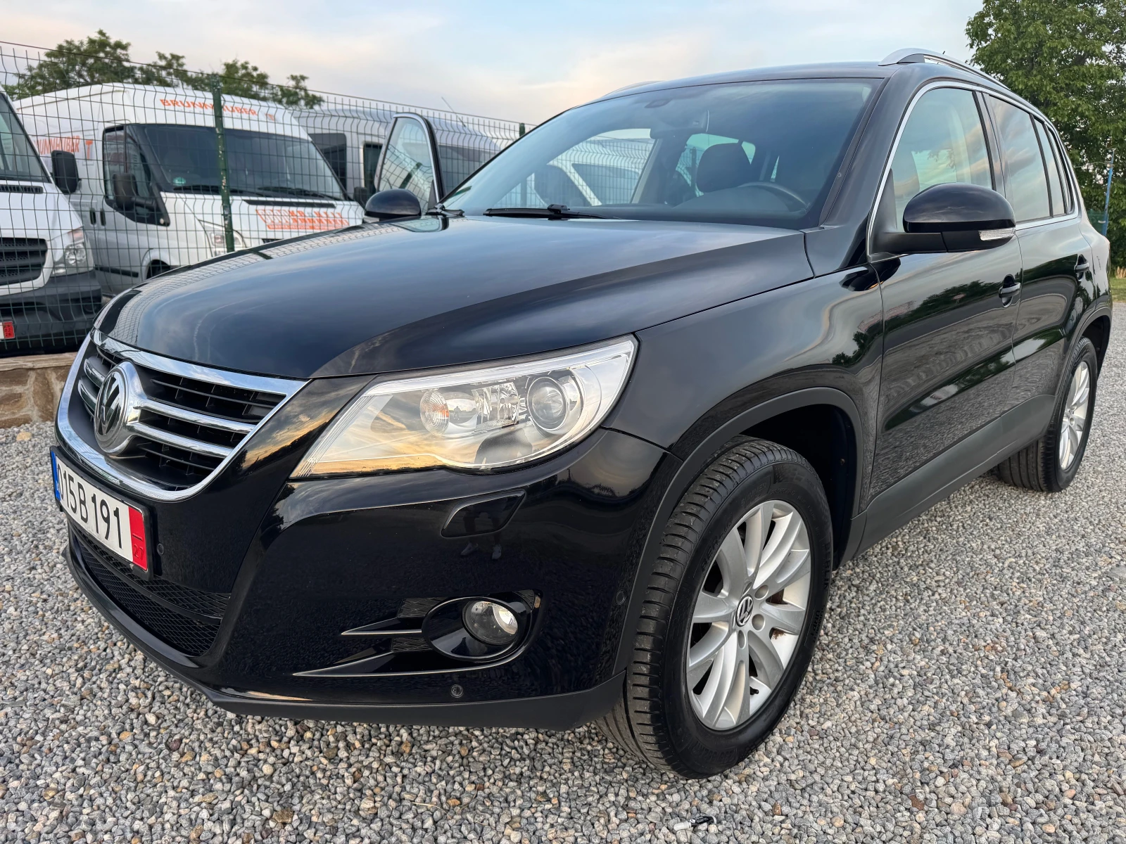 VW Tiguan 2.0TDI* 4x4* Navi* Facelift* Kamera* Germany* , снимка 8 - Автомобили и джипове - 54874412