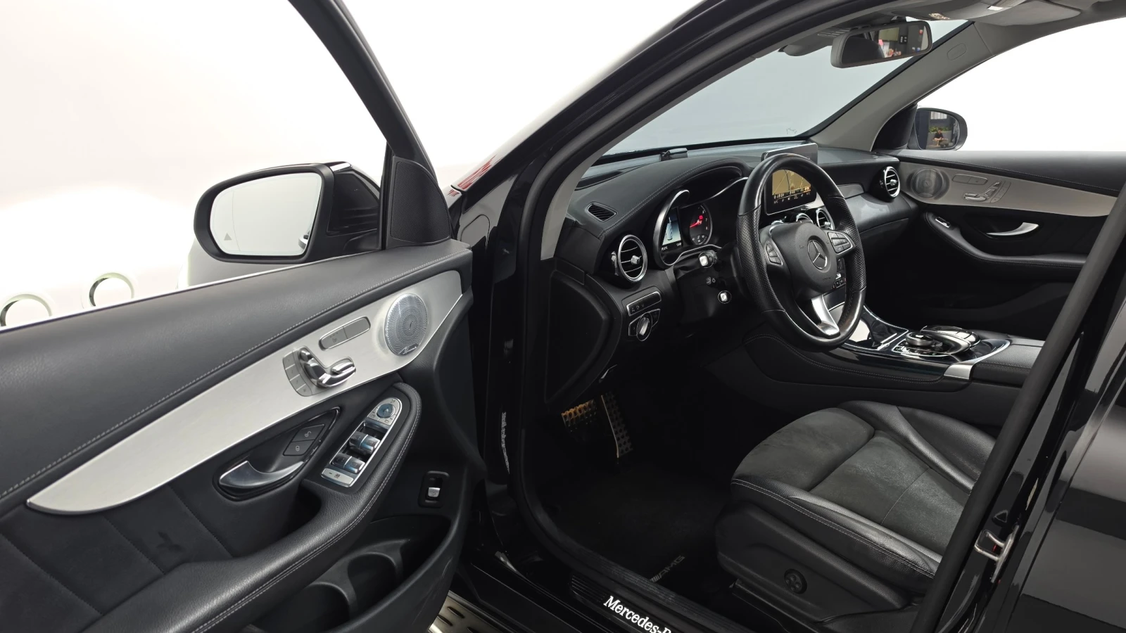 Mercedes-Benz GLC 300 AMG line/Head up/360 Cam/Подгрев/ПАНОРАМА, снимка 8 - Автомобили и джипове - 55081431