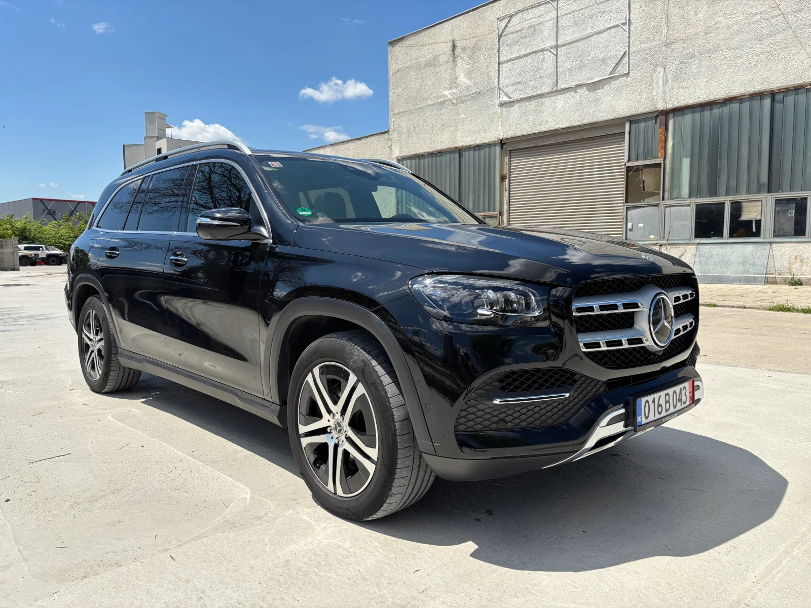 Mercedes-Benz GLS 400 VIP BURMESTER | FULL, снимка 2 - Автомобили и джипове - 55228758