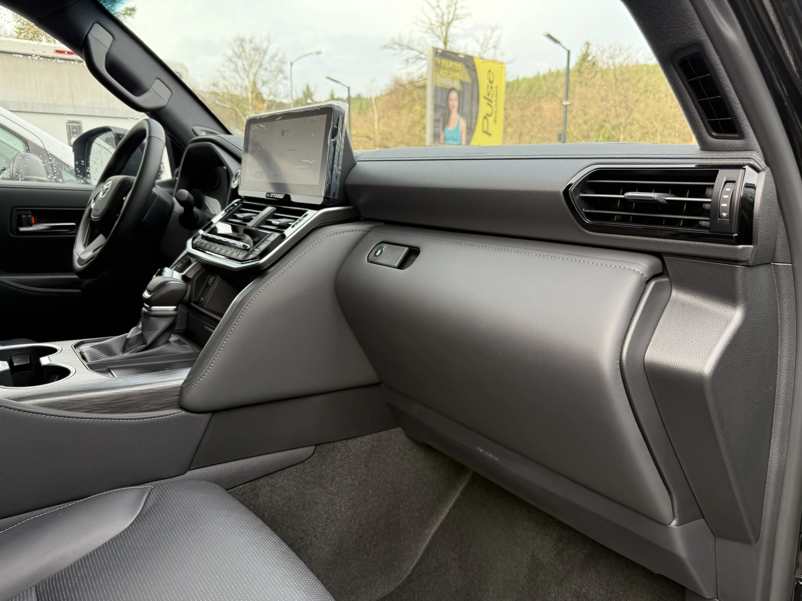 Toyota Land cruiser Land Cruiser 300 Premium Фабрично нова, снимка 15 - Автомобили и джипове - 55466491