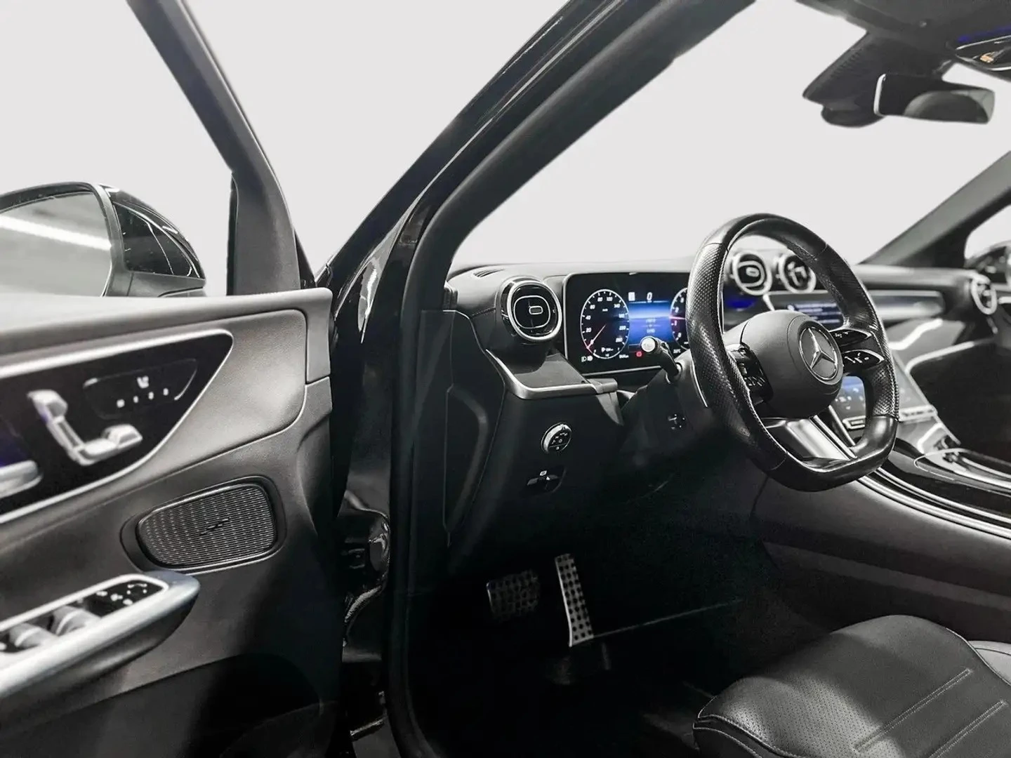 Mercedes-Benz GLC 300 4MATIC AMG PKG ЦЕНА ДО БЪЛГАРИЯ АВТОКРЕДИТ, снимка 7 - Автомобили и джипове - 55848432