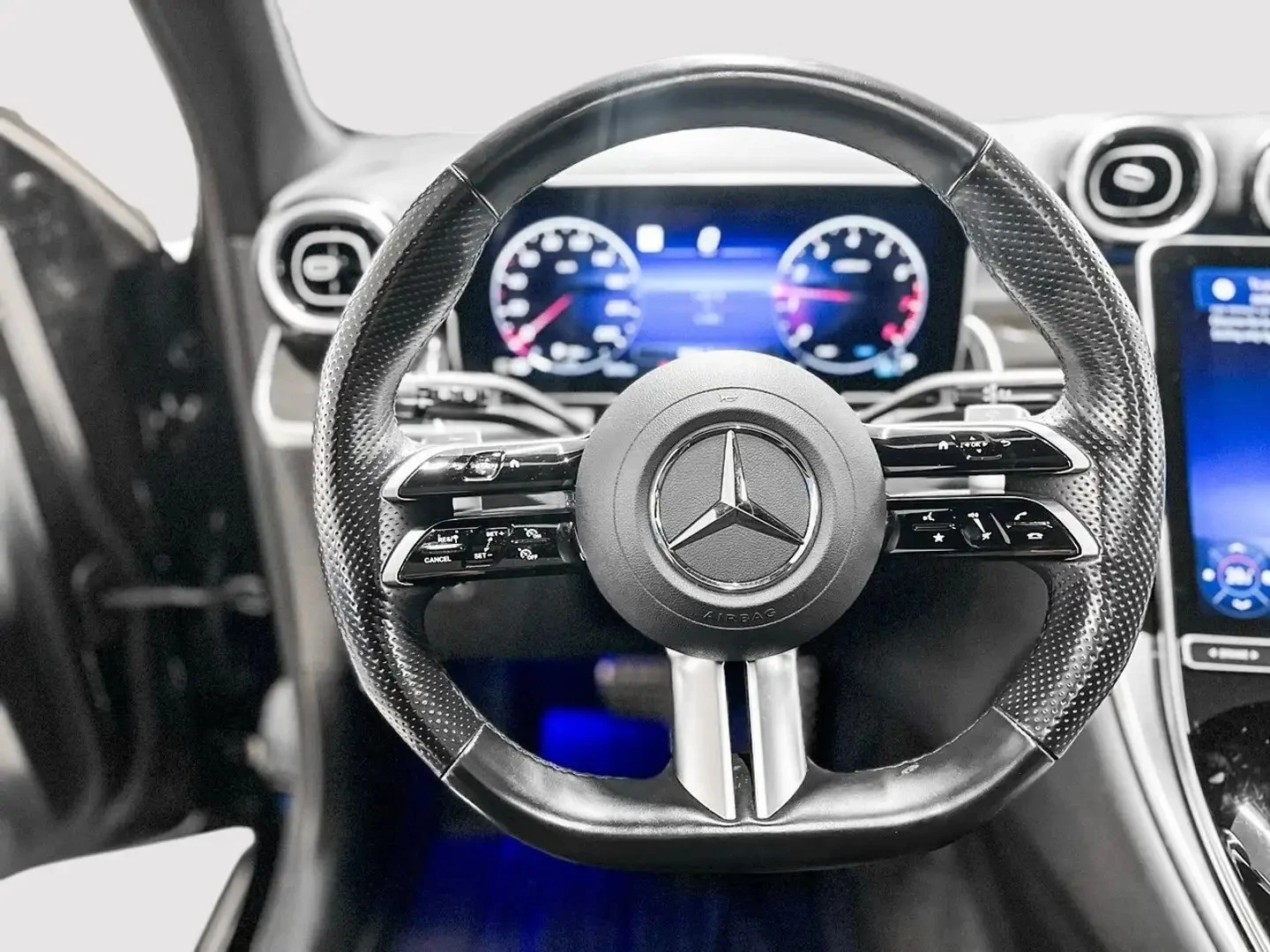 Mercedes-Benz GLC 300 4MATIC AMG PKG ЦЕНА ДО БЪЛГАРИЯ АВТОКРЕДИТ, снимка 10 - Автомобили и джипове - 55848432