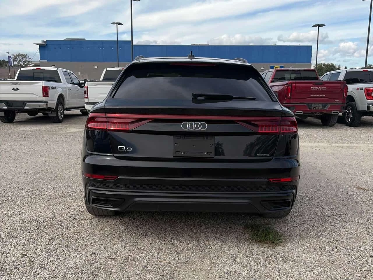 Audi Q8 Technik | CARFAX | АВТОКРЕДИТ БЕЗ ПЪРВОНАЧАЛНА , снимка 5 - Автомобили и джипове - 56228354