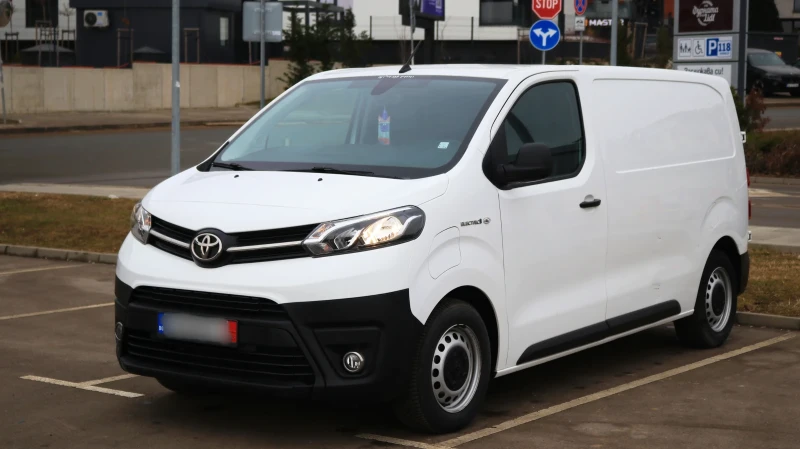 Toyota Proace 75kWh, снимка 2 - Бусове и автобуси - 49592259