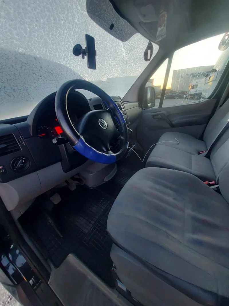 VW Crafter, снимка 13 - Бусове и автобуси - 52939667