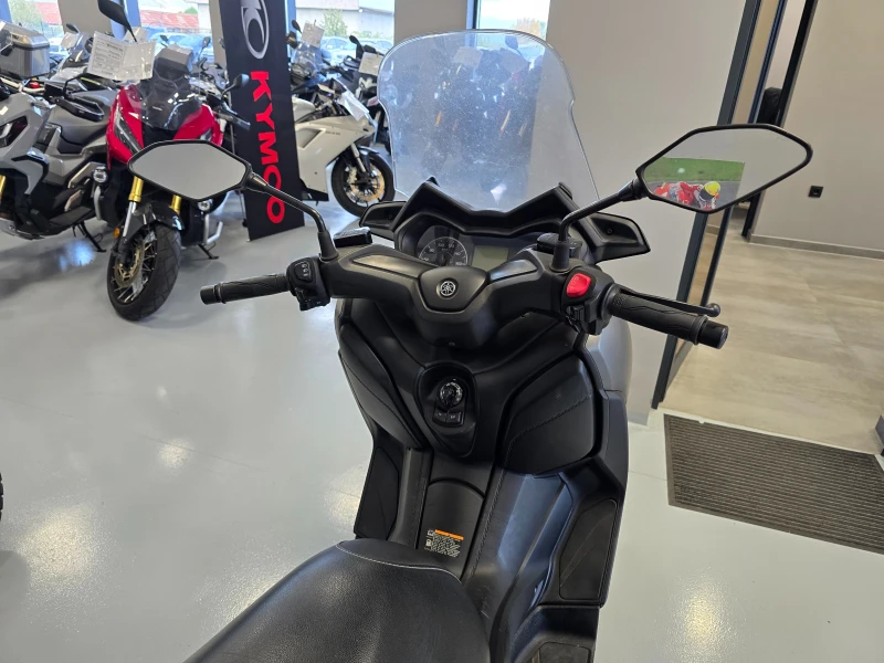 Yamaha X-max 300ie, ABS-TCS, Led, 2017г., снимка 11 - Мотоциклети и мототехника - 51764626