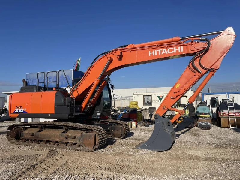 Багер Hitachi ZX 210 LC-6, снимка 7 - Индустриална техника - 48627285