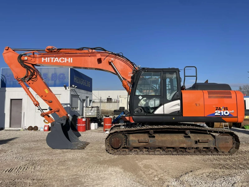 Багер Hitachi ZX 210 LC-6, снимка 1 - Индустриална техника - 48627285