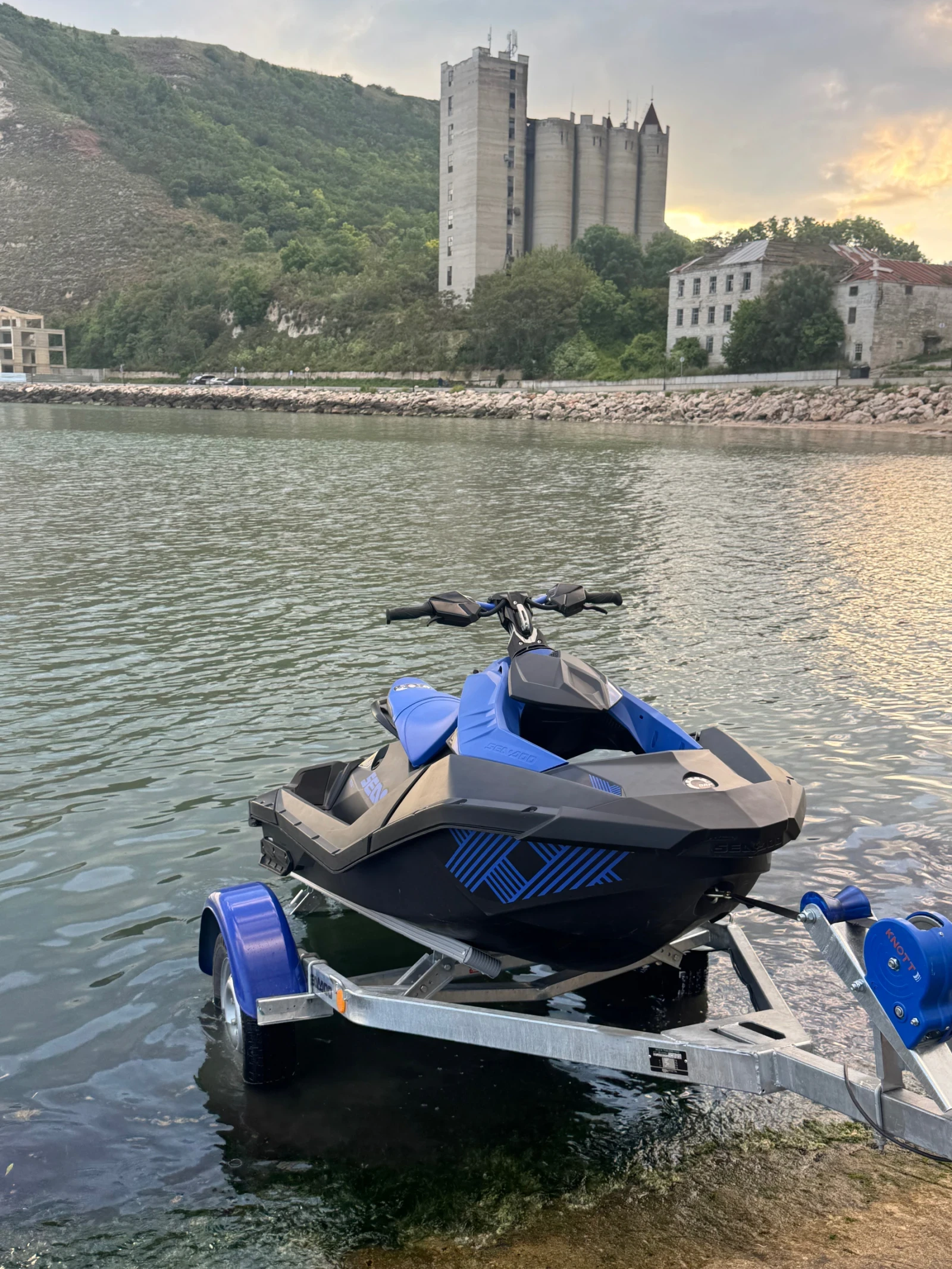 Джет Bombardier Sea Doo TRIXX 2up - изображение 4