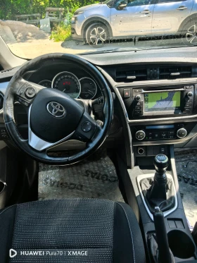Toyota Auris Хечбек, снимка 7
