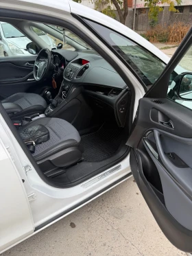 Opel Zafira TOURER 1.4 - 140hp LPG COSMO, снимка 11