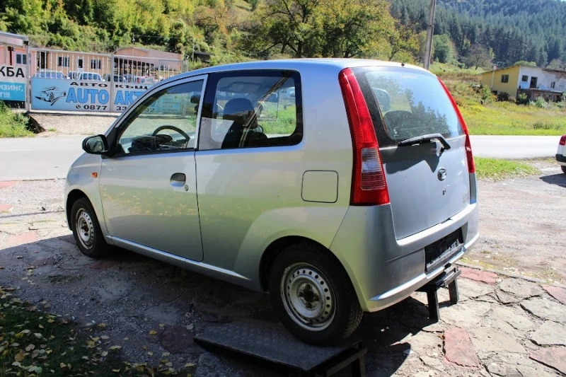 Daihatsu Cuore 1.0I РЕАЛНИ КМ, снимка 8 - Автомобили и джипове - 47403612