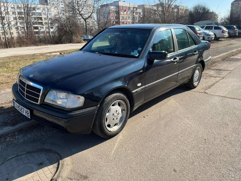 Mercedes-Benz C 250, снимка 4 - Автомобили и джипове - 47144009