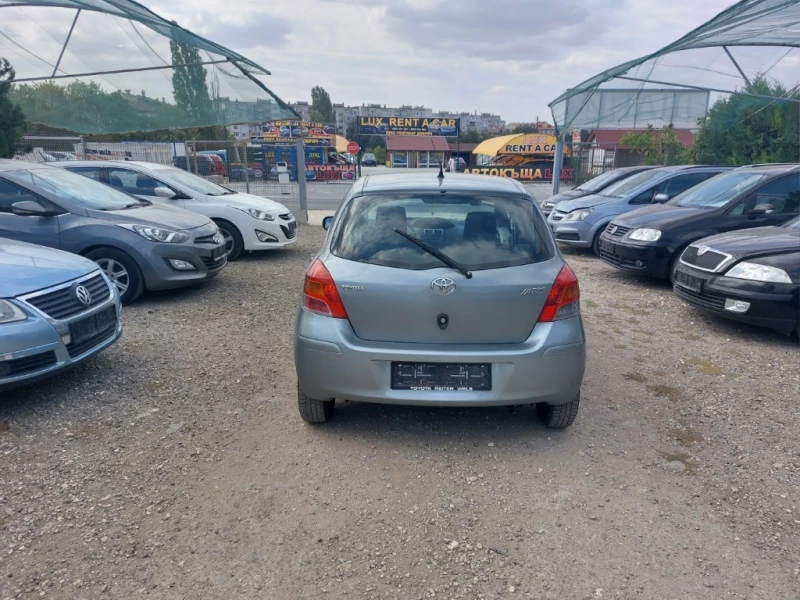 Toyota Yaris, снимка 4 - Автомобили и джипове - 47630921