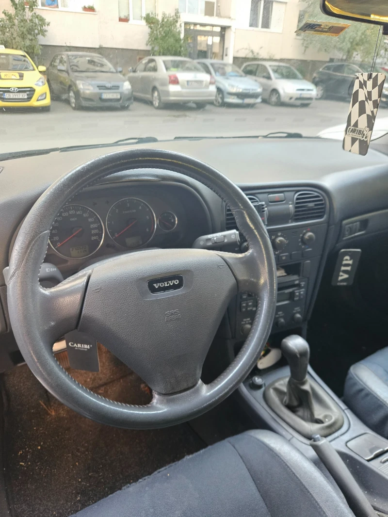 Volvo V40 1, 9 d, снимка 6 - Автомобили и джипове - 47329706