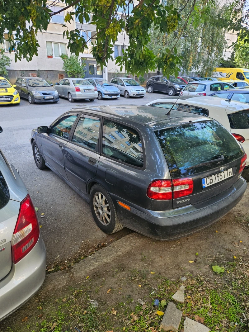 Volvo V40 1, 9 d, снимка 7 - Автомобили и джипове - 47329706