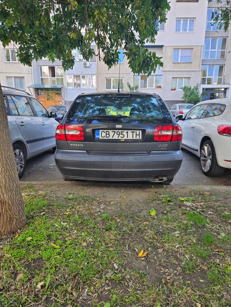 Volvo V40 1, 9 d, снимка 2 - Автомобили и джипове - 47329706