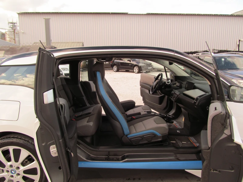 BMW i3 GERMANY/KAMERA/FACE/СОБСТВЕН ЛИЗИНГ, снимка 9 - Автомобили и джипове - 48303421