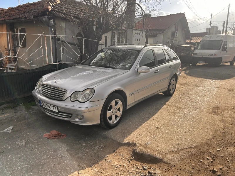 Mercedes-Benz C 220, снимка 1 - Автомобили и джипове - 49496529