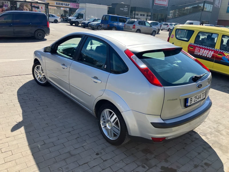 Ford Focus 1.6, снимка 3 - Автомобили и джипове - 49499936