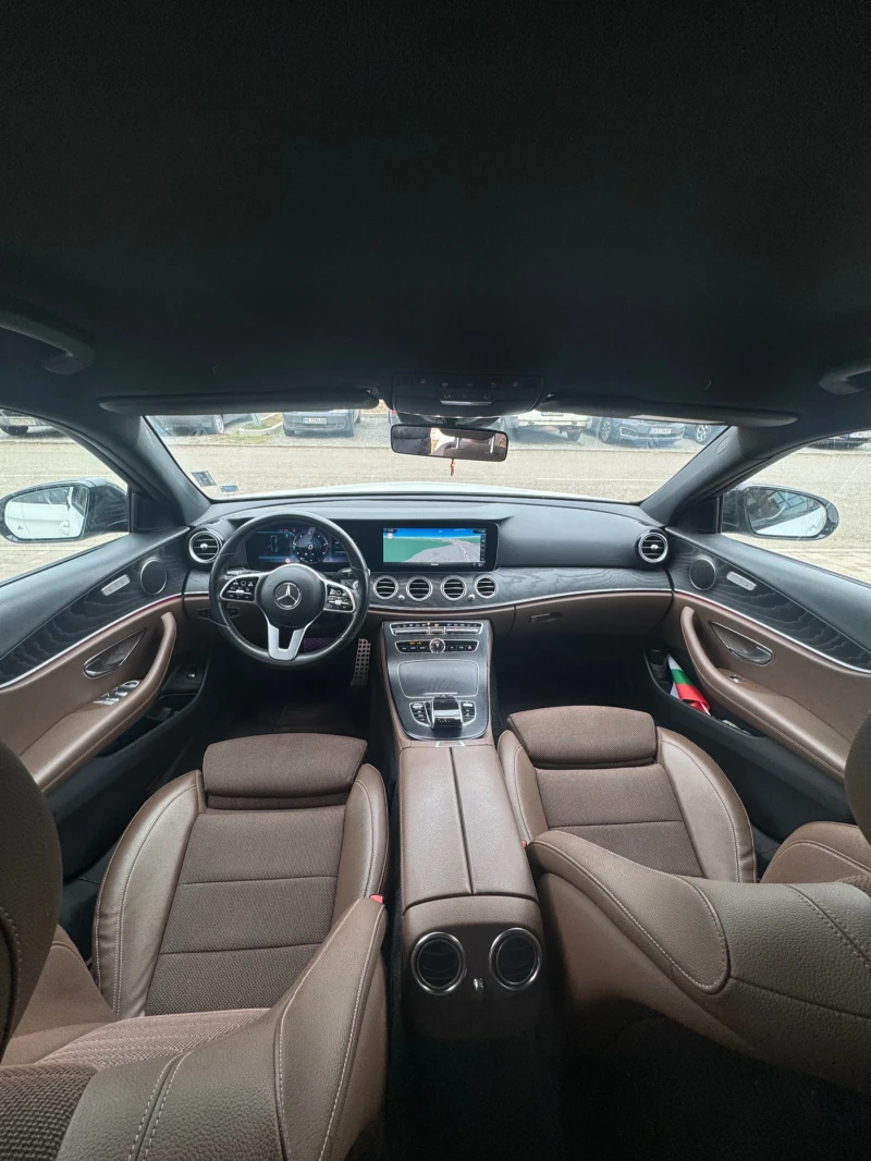 Mercedes-Benz E 220, снимка 8 - Автомобили и джипове - 52069014