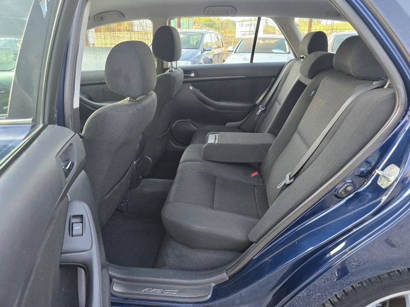 Toyota Avensis 2.0 i 147 К.С. / КЛИМАТРОНИК , снимка 10 - Автомобили и джипове - 50907988