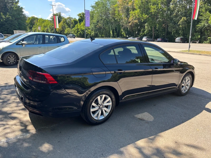 VW Passat, снимка 11 - Автомобили и джипове - 52524511