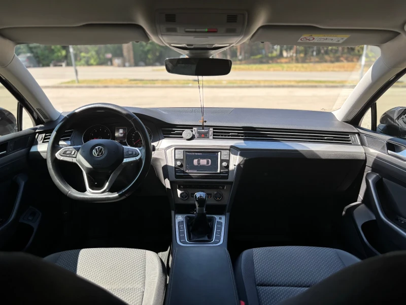 VW Passat, снимка 7 - Автомобили и джипове - 52524511