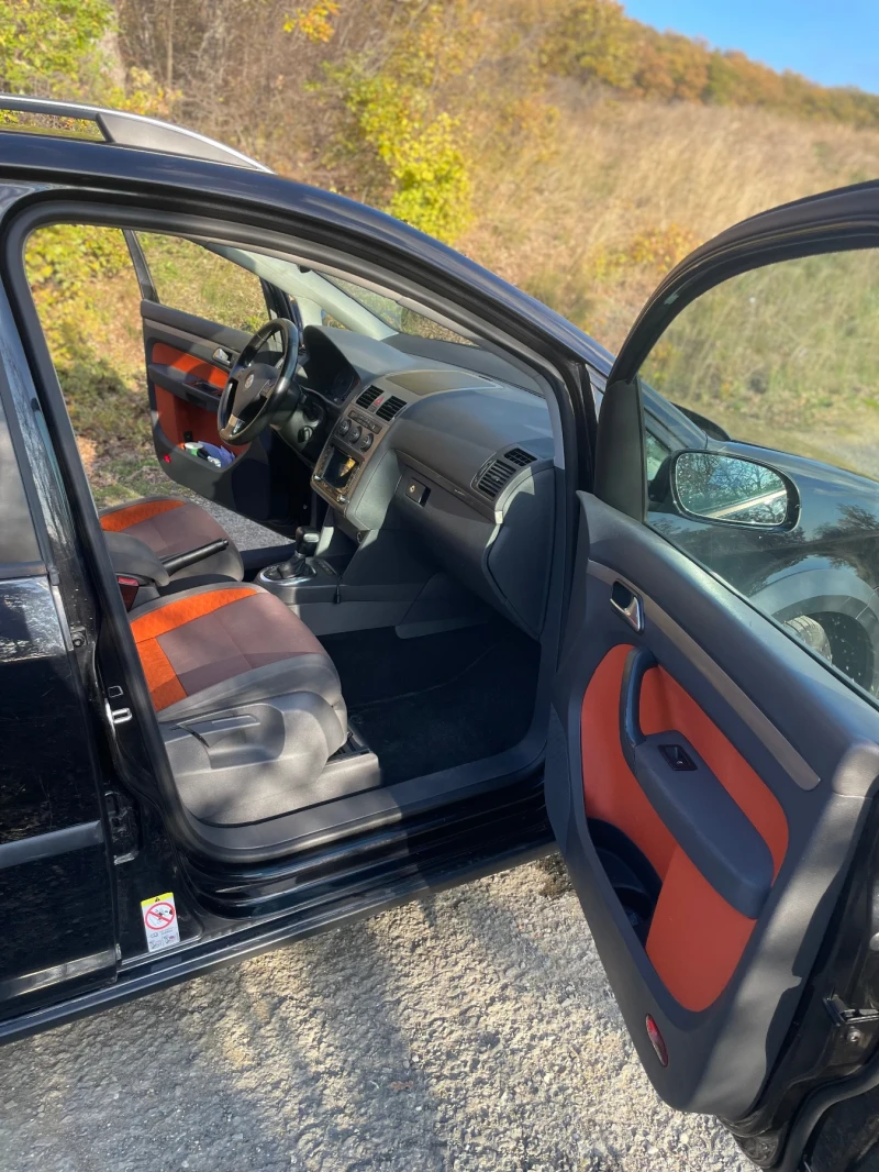 VW Touran KROSS , снимка 9 - Автомобили и джипове - 52797698