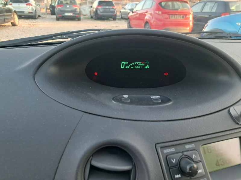 Toyota Yaris Нова верига, снимка 11 - Автомобили и джипове - 52851097