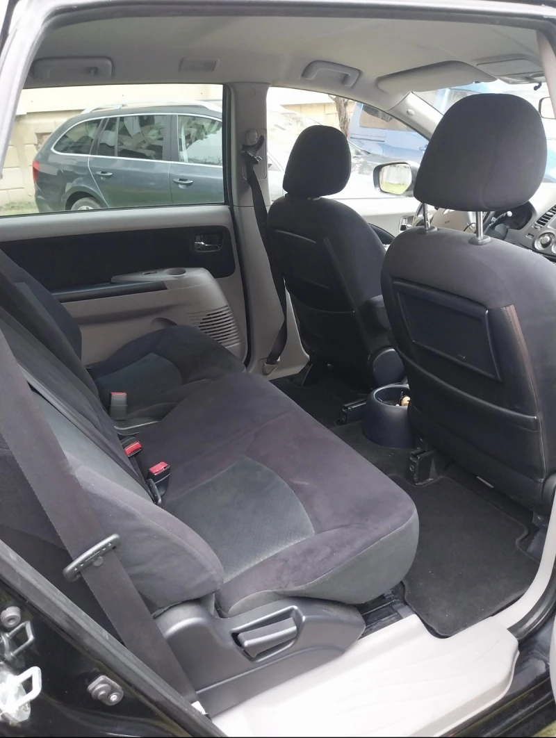 Mitsubishi Grandis, снимка 6 - Автомобили и джипове - 53326587