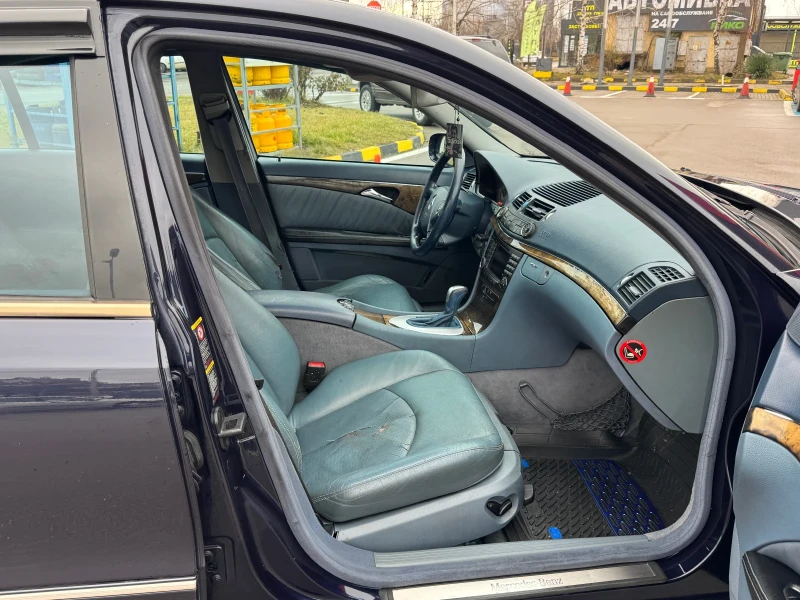 Mercedes-Benz E 270 CDI AVTOMAT!, снимка 10 - Автомобили и джипове - 53514165